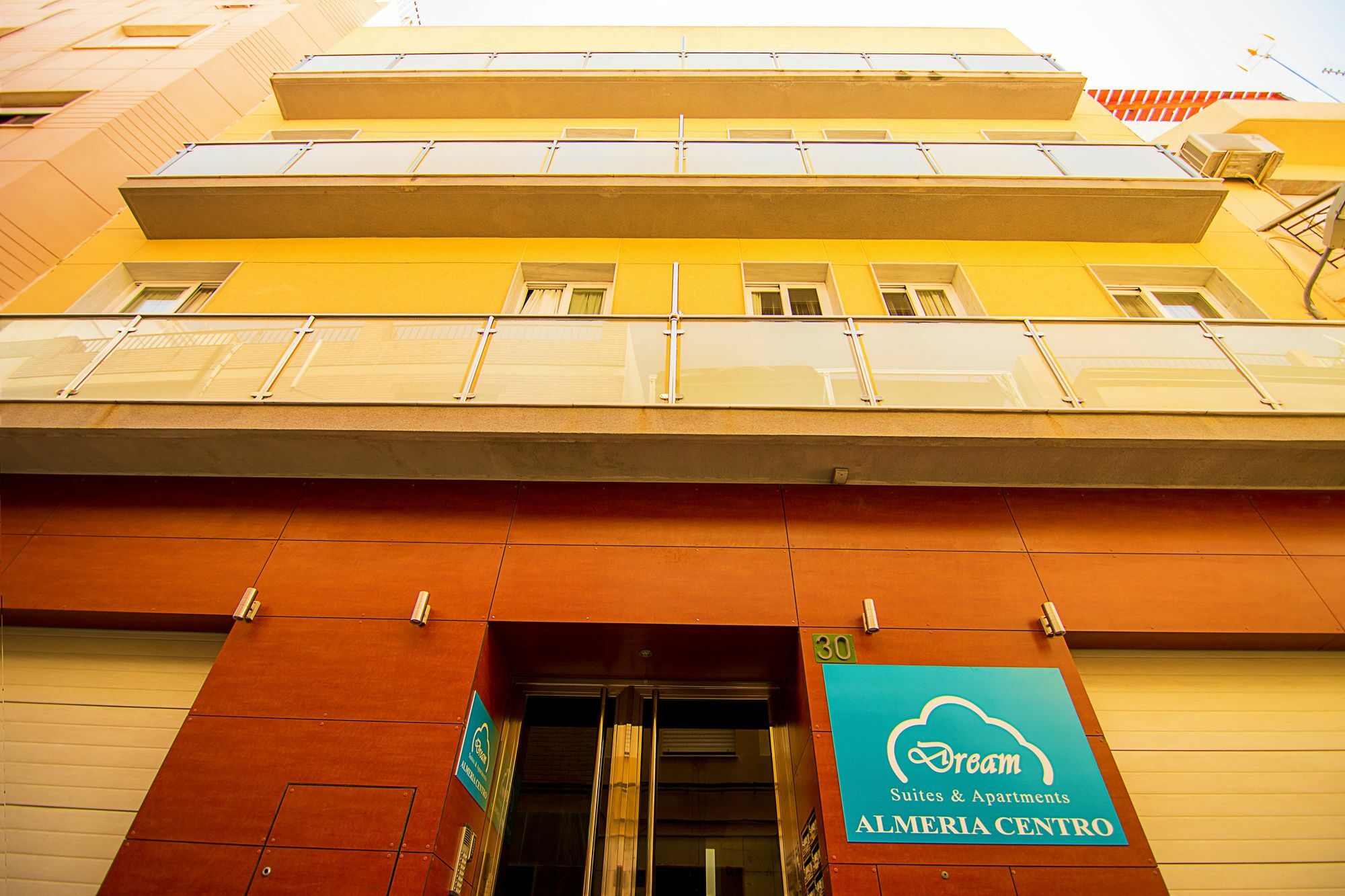 Dream Suites And Apartments Almeria Centro Dış mekan fotoğraf